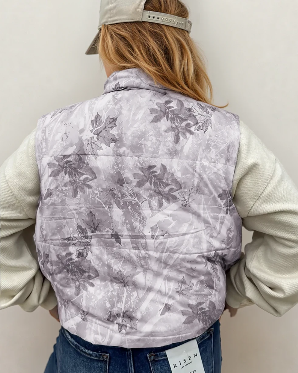 Tessa Camo Leaf Print Winter Puffer Vest - Gray