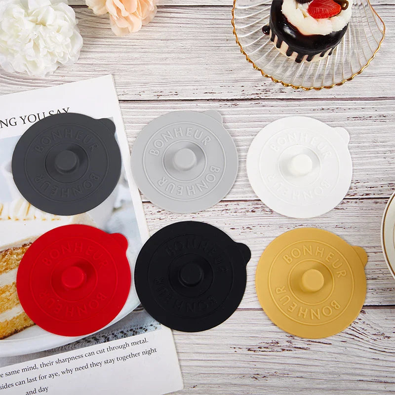 Universal Silicone Cup Cover with Handle | Sealing Lid for Coffee and Milk Cups